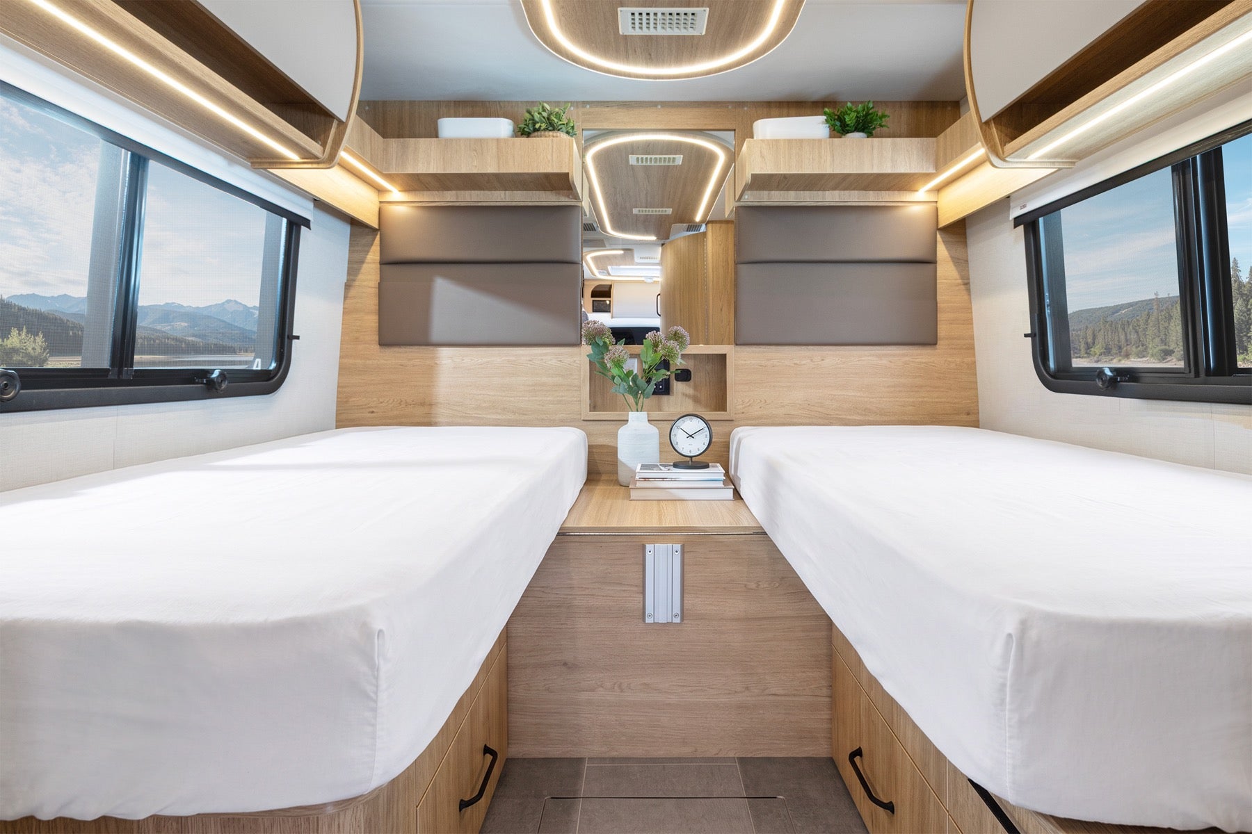 Leisure Travel Vans Unity TBX twin beds with Aurora linens